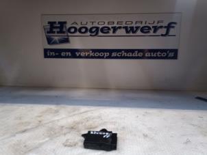 Used Central door locking module Opel Vectra C Caravan 2.2 DIG 16V Price € 20,00 Margin scheme offered by Autobedrijf Hoogerwerf