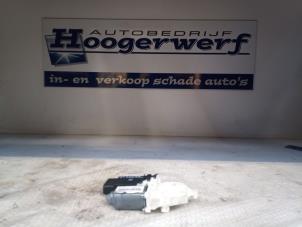 Usagé Moteur de vitre portière Volkswagen Bora (1J2) 2.0 Prix € 20,00 Règlement à la marge proposé par Autobedrijf Hoogerwerf