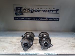 Used Front shock absorber rod, right Renault Clio IV Estate/Grandtour (7R) 1.5 Energy dCi 90 FAP Price € 40,00 Margin scheme offered by Autobedrijf Hoogerwerf