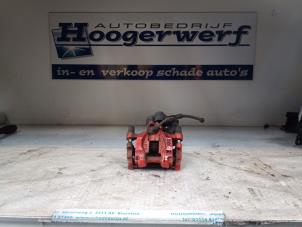Używane Zacisk hamulcowy lewy tyl Volkswagen Golf VII (AUA) 2.0 GTD 16V Cena € 80,00 Procedura marży oferowane przez Autobedrijf Hoogerwerf