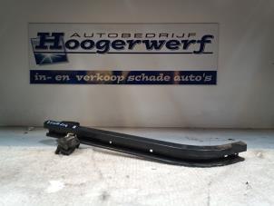 Used Sliding door rail, right Peugeot Partner Tepee (7A/B/C/D/E/F/G/J/P/S) 1.6 VTI 16V Phase 1 Price € 40,00 Margin scheme offered by Autobedrijf Hoogerwerf