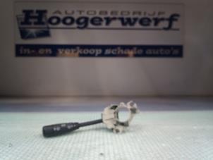 Używane Przelacznik wycieraczki Mercedes C (W203) 2.2 C-220 CDI 16V Cena € 30,00 Procedura marży oferowane przez Autobedrijf Hoogerwerf