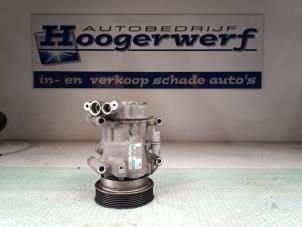 Used Air conditioning pump Renault Twingo II (CN) 1.2 16V Price € 30,00 Margin scheme offered by Autobedrijf Hoogerwerf