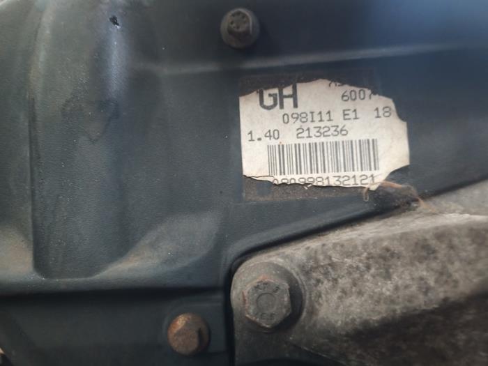 Motor van een Ford Puma 1.4 16V 1999