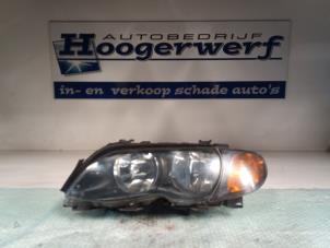 Używane Reflektor lewy BMW 3 serie Touring (E46/3) 320d 16V Cena € 30,00 Procedura marży oferowane przez Autobedrijf Hoogerwerf