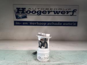 Usagé Pompe à carburant Renault Clio V (RJAB) 1.0 TCe 100 12V Prix € 35,00 Règlement à la marge proposé par Autobedrijf Hoogerwerf