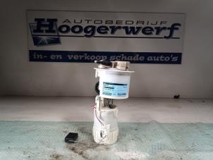 Gebrauchte Kraftstoffpumpe Elektrisch Peugeot 107 1.0 12V Preis € 60,00 Margenregelung angeboten von Autobedrijf Hoogerwerf