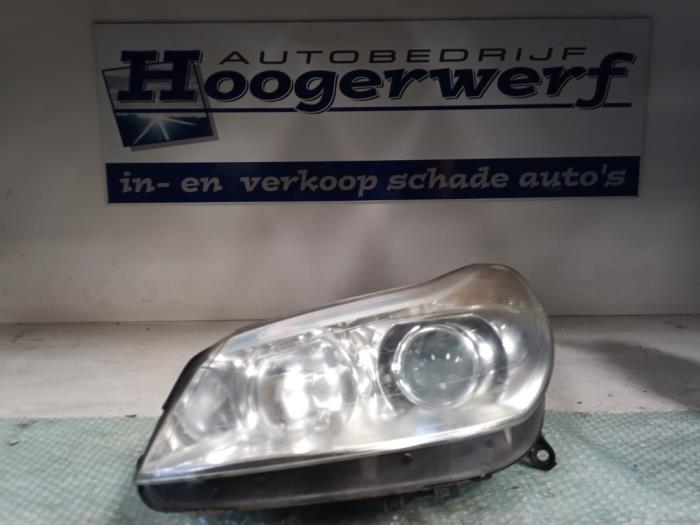 Headlight, left from a Citroën C5 II Break (RE) 2.0 16V 2005