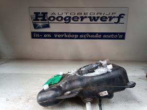 Used Adblue Tank Opel Zafira Tourer (P12) 1.6 CDTI 16V ecoFLEX 136 Price € 200,00 Margin scheme offered by Autobedrijf Hoogerwerf