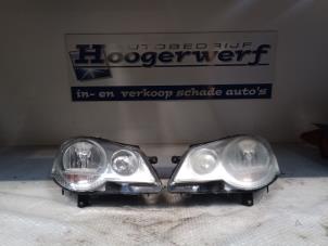 Używane Reflektor lewy Volkswagen Polo IV (9N1/2/3) 1.9 TDI 100 Cena € 20,00 Procedura marży oferowane przez Autobedrijf Hoogerwerf