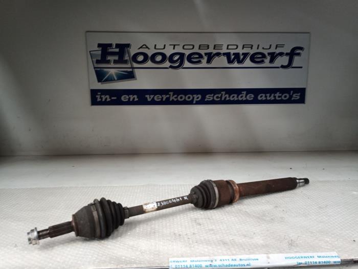 Gebrauchte Antriebswelle rechts vorne Ford Fiesta 6 (JA8) 1.6 16V Sport Preis € 50,00 Margenregelung angeboten von Autobedrijf Hoogerwerf