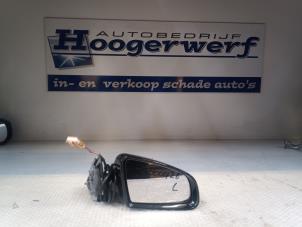 Usagé Rétroviseur extérieur droit Audi A4 (B7) 2.0 20V Prix € 30,00 Règlement à la marge proposé par Autobedrijf Hoogerwerf