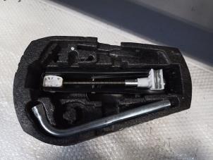 Ensemble cric Seat Ibiza III 1.6 16V - 6Q0012115H