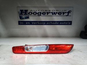 Usados Luz trasera derecha Ford Focus 2 2.0 16V Precio € 20,00 Norma de margen ofrecido por Autobedrijf Hoogerwerf