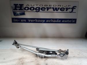 Used Wiper motor + mechanism BMW 3 serie (E90) 318i 16V Price € 15,00 Margin scheme offered by Autobedrijf Hoogerwerf
