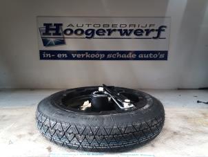 Used Jackkit + spare wheel Mercedes C (W203) 1.8 C-180K 16V Price € 100,00 Margin scheme offered by Autobedrijf Hoogerwerf