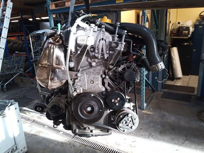 Motor van een Renault Clio V (RJAB) 1.0 TCe 100 12V 2020
