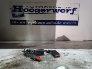Used Rear seatbelt buckle, centre Renault Clio V (RJAB) 1.0 TCe 100 12V Price € 50,00 Margin scheme offered by Autobedrijf Hoogerwerf