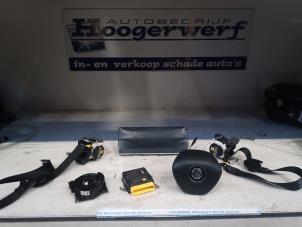 Gebrauchte Airbag Set + Modul Volkswagen Golf VII (AUA) 1.2 TSI 16V Preis auf Anfrage angeboten von Autobedrijf Hoogerwerf