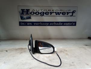 Usagé Rétroviseur extérieur droit Toyota Aygo (B40) 1.0 12V VVT-i Prix € 70,00 Règlement à la marge proposé par Autobedrijf Hoogerwerf