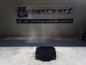 Usados Pantalla de navegación Toyota Aygo (B40) 1.0 12V VVT-i Precio € 500,00 Norma de margen ofrecido por Autobedrijf Hoogerwerf
