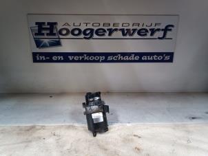 Usagé Pompe direction assistée BMW Mini One/Cooper (R50) 1.6 16V One Prix sur demande proposé par Autobedrijf Hoogerwerf