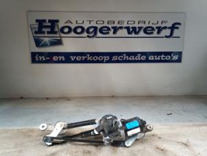 Usagé Moteur + mécanique essuie-glace Hyundai i30 (GDHB5) 1.6 CRDi 16V VGT Prix € 40,00 Règlement à la marge proposé par Autobedrijf Hoogerwerf