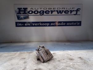 Używane Zacisk hamulcowy lewy tyl Volkswagen Golf IV (1J1) 1.8 20V Turbo Cena € 25,00 Procedura marży oferowane przez Autobedrijf Hoogerwerf