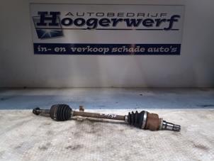 Usagé Arbre de transmission avant gauche Toyota Aygo (B10) 1.0 12V VVT-i Prix € 20,00 Règlement à la marge proposé par Autobedrijf Hoogerwerf