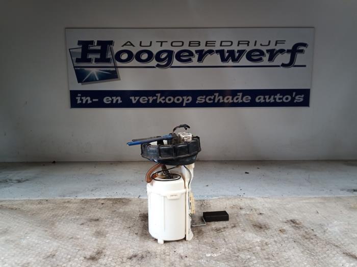 Pompe d'injection d'un Volkswagen Golf IV (1J1) 1.8 20V Turbo 2000