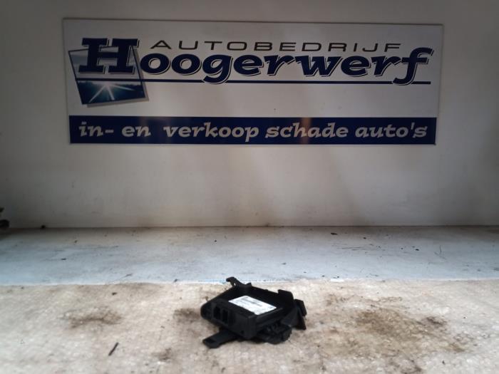 Begagnade PDC-modul Opel Astra J (PC6/PD6/PE6/PF6) 1.6 Turbo 16V Pris € 30,00 Marginaltabell erbjuds av Autobedrijf Hoogerwerf