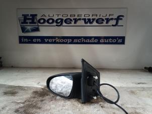 Usagé Rétroviseur extérieur gauche Toyota Aygo (B40) 1.0 12V VVT-i Prix € 100,00 Règlement à la marge proposé par Autobedrijf Hoogerwerf