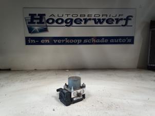 Używane Pompa ABS Fiat Idea (350AX) 1.4 16V Cena € 45,00 Procedura marży oferowane przez Autobedrijf Hoogerwerf