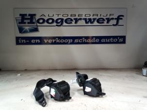 Używane Zestaw pasów bezpieczenstwa tyl BMW 1 serie (F20) 116i 1.5 12V Cena € 40,00 Procedura marży oferowane przez Autobedrijf Hoogerwerf