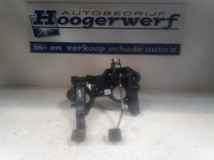 Gebrauchte Pedale Set Opel Karl 1.0 12V Preis € 70,00 Margenregelung angeboten von Autobedrijf Hoogerwerf