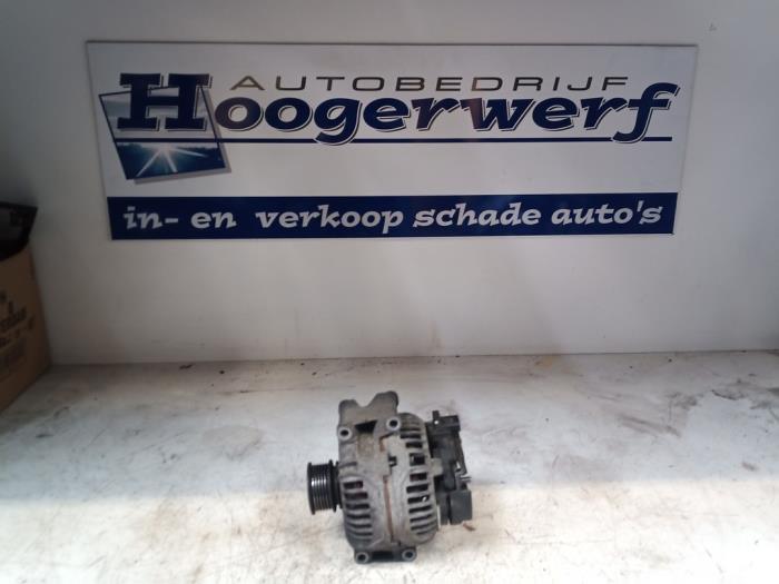 Usagé Dynamo Audi A4 (B6) 2.0 20V Prix € 48,40 Prix TTC proposé par Autobedrijf Hoogerwerf