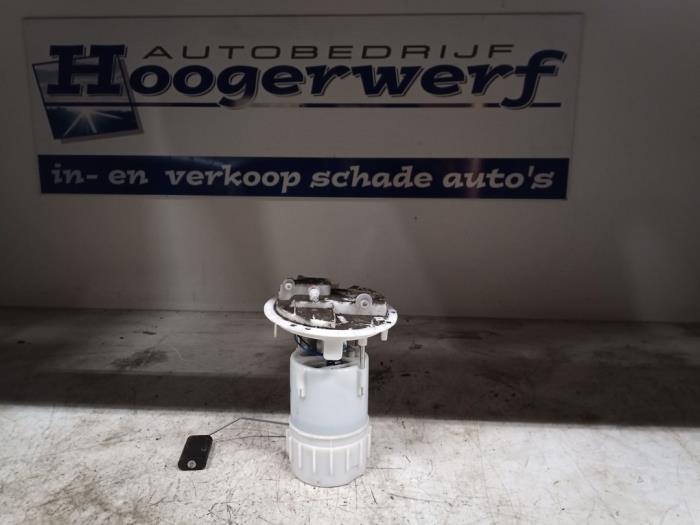 Usagé Pompe essence Peugeot 208 I (CA/CC/CK/CL) 1.2 Vti 12V PureTech 82 Prix € 30,00 Règlement à la marge proposé par Autobedrijf Hoogerwerf