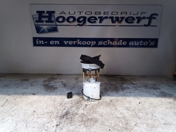 Gebrauchte Kraftstoffpumpe Elektrisch Opel Agila (B) 1.2 16V Preis € 50,00 Margenregelung angeboten von Autobedrijf Hoogerwerf