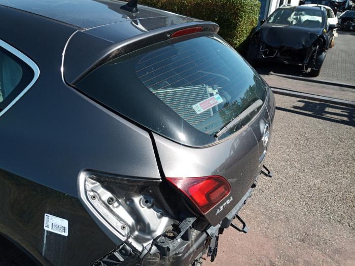 Gebrauchte Heckklappe Opel Astra J (PC6/PD6/PE6/PF6) 1.6 Turbo 16V Preis € 175,00 Margenregelung angeboten von Autobedrijf Hoogerwerf