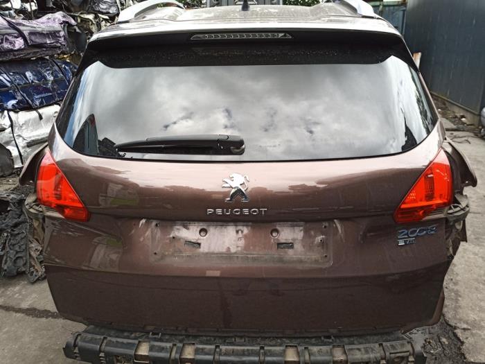 Używane Tylna klapa Peugeot 2008 (CU) 1.2 Vti 12V PureTech 82 Cena € 500,00 Procedura marży oferowane przez Autobedrijf Hoogerwerf