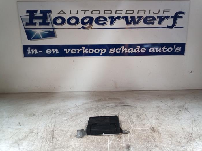 Begagnade Telefonmodul Toyota Yaris IV (P21/PA1/PH1) 1.5 12V Hybrid 115 Pris € 125,00 Marginaltabell erbjuds av Autobedrijf Hoogerwerf