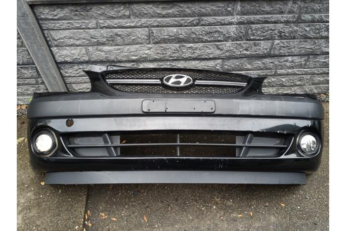 Begagnade Främre stötfångare Hyundai Getz 1.1i 12V Pris € 100,00 Marginaltabell erbjuds av Autobedrijf Hoogerwerf