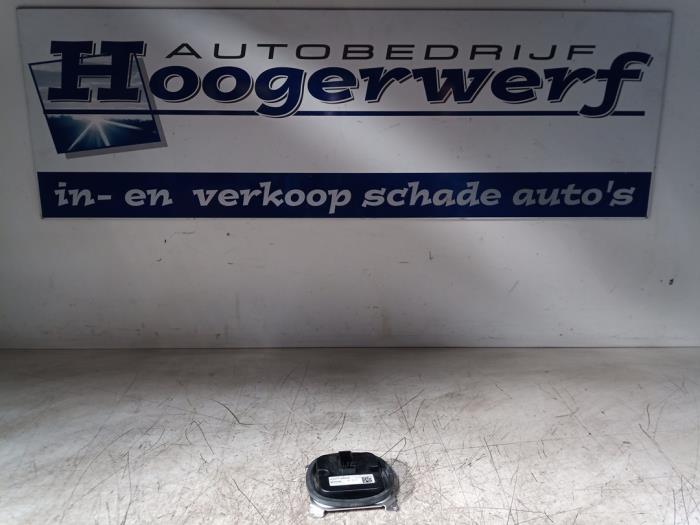 Używane Modułowy reflektor LED Renault Megane IV (RFBB) 1.6 GT Energy TCe 205 EDC Cena € 30,00 Procedura marży oferowane przez Autobedrijf Hoogerwerf