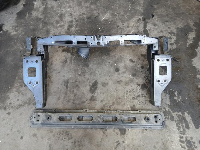 Używane Panel przedni Lancia Delta (844) 1.4 T-Jet 16V 120 Cena € 90,00 Procedura marży oferowane przez Autobedrijf Hoogerwerf