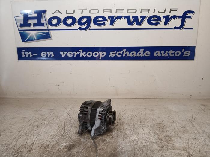 Begagnade Dynamo Mitsubishi Colt (Z2/Z3) 1.1 12V Pris € 30,00 Marginaltabell erbjuds av Autobedrijf Hoogerwerf