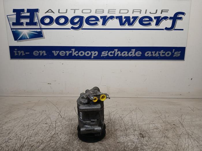 Usagé Pompe clim Peugeot Partner Tepee (7A/B/C/D/E/F/G/J/P/S) 1.6 VTi 95 16V Phase 2 Prix € 150,00 Règlement à la marge proposé par Autobedrijf Hoogerwerf