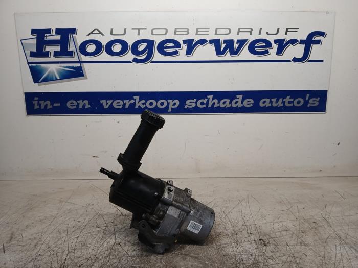 Usagé Pompe de direction Peugeot Partner Tepee (7A/B/C/D/E/F/G/J/P/S) 1.6 VTi 95 16V Phase 2 Prix € 200,00 Règlement à la marge proposé par Autobedrijf Hoogerwerf