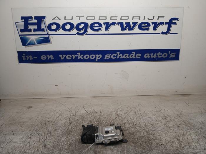 Używane Sterownik AdBlue Ford Transit Custom 2.0 TDCi 16V Eco Blue 130 Cena € 36,30 Z VAT oferowane przez Autobedrijf Hoogerwerf