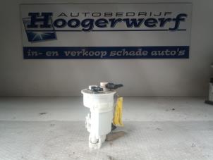 Used Petrol pump Toyota Corolla (E12) 1.6 16V VVT-i Price € 25,00 Margin scheme offered by Autobedrijf Hoogerwerf