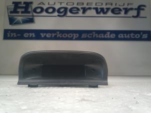 Used Clock Peugeot 307 (3A/C/D) 2.0 16V Price € 15,00 Margin scheme offered by Autobedrijf Hoogerwerf